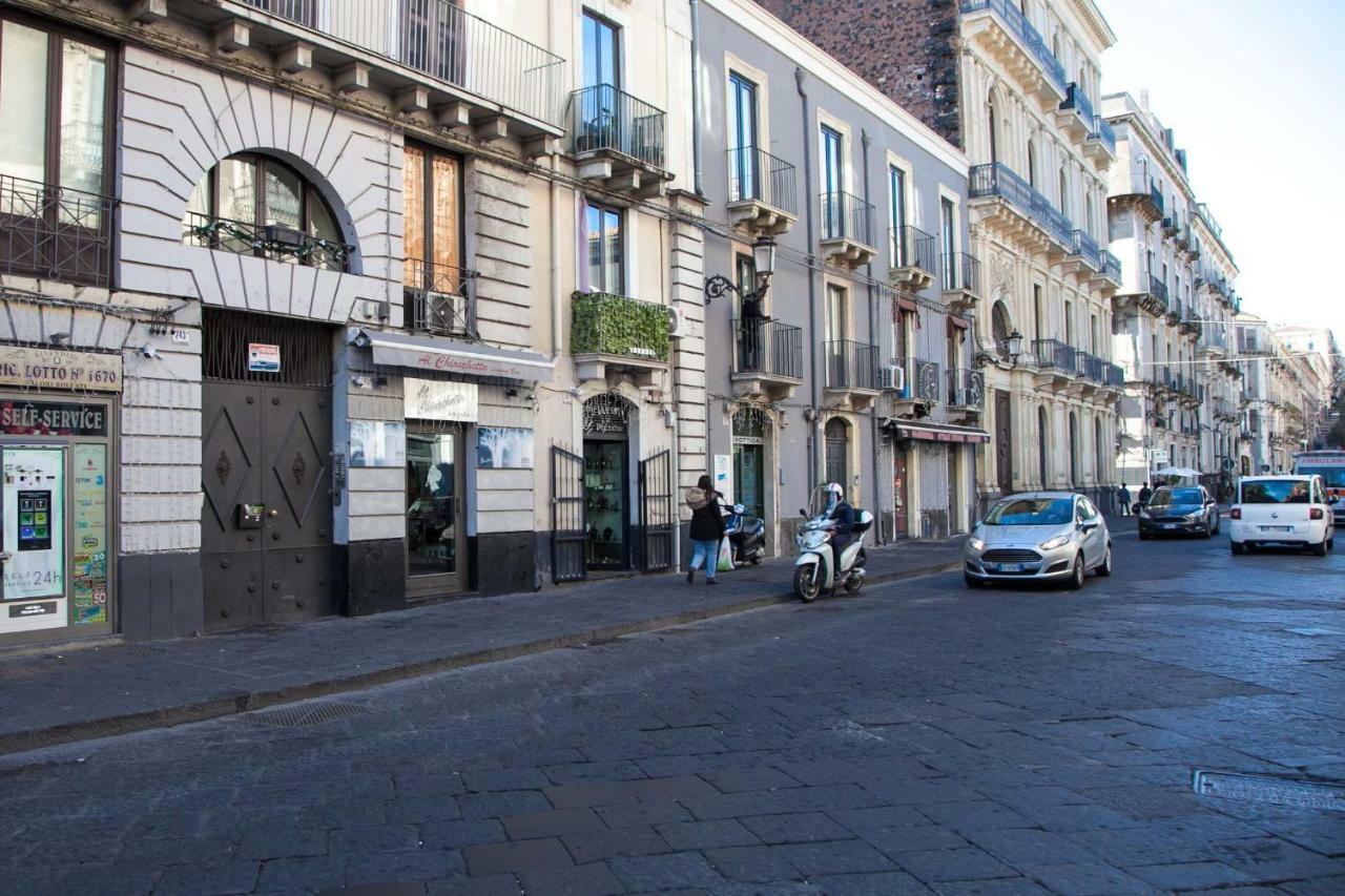 Central Home Catania By Sicily In Home Екстериор снимка